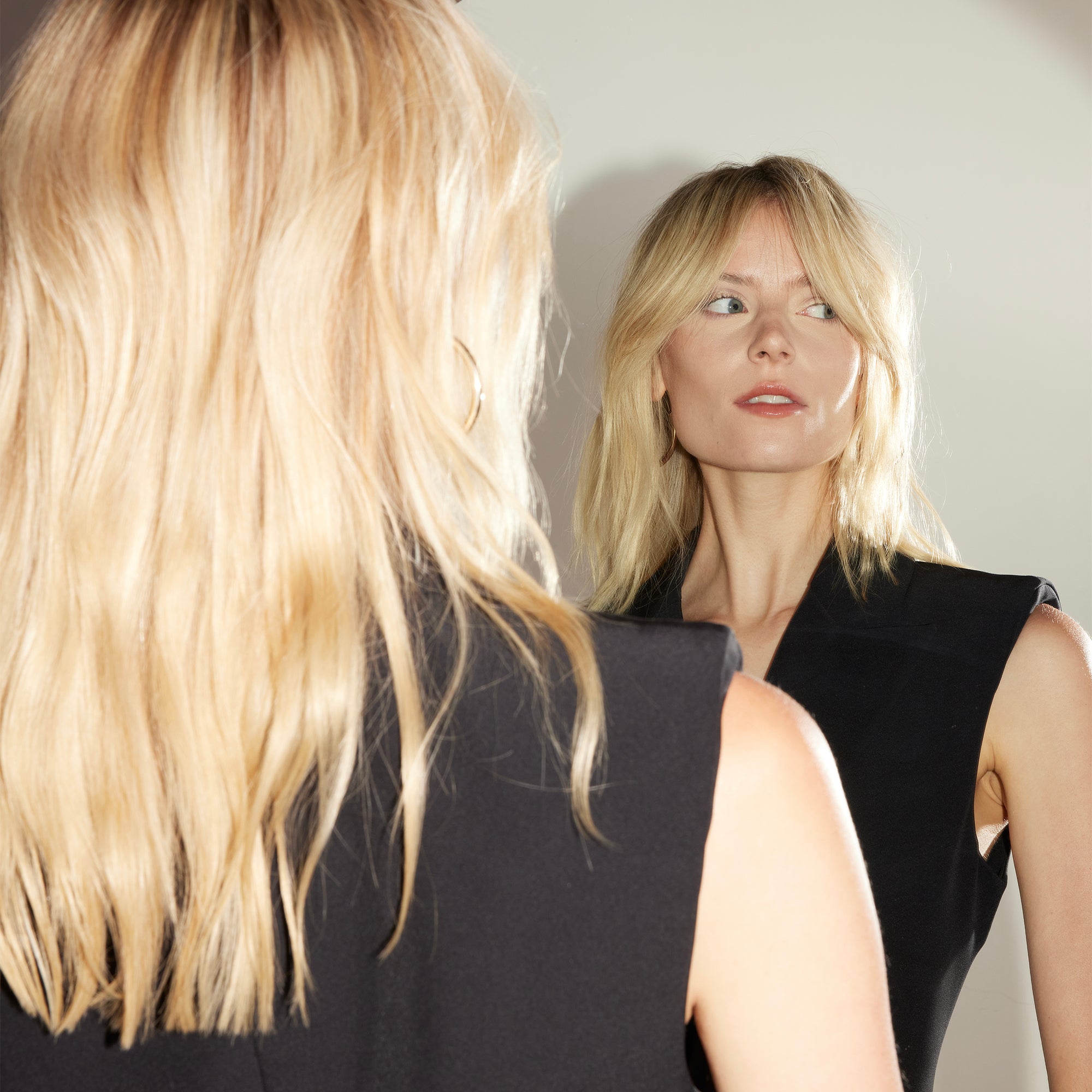 Oribe Bright Blonde Conditioner for Beautiful Color - Oribe Hair Care - Image 5